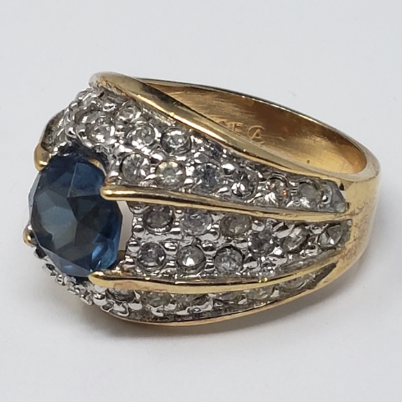 Jewelry - 14K GE blue & clear crystal dome ring